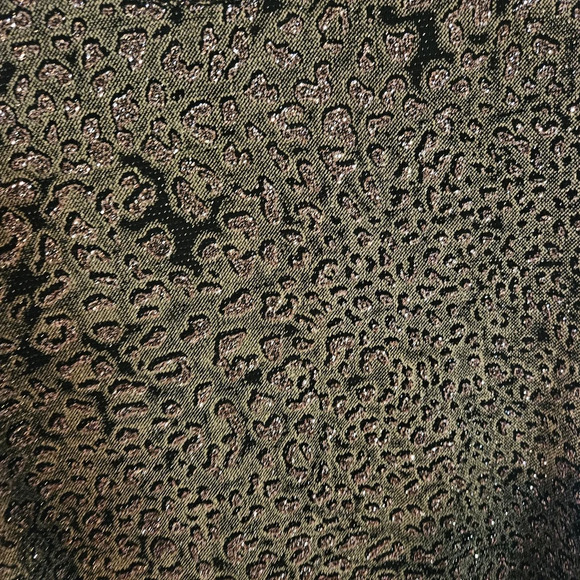 Mercer & Madison Leopard Print Knit Top - Picture 6 of 8